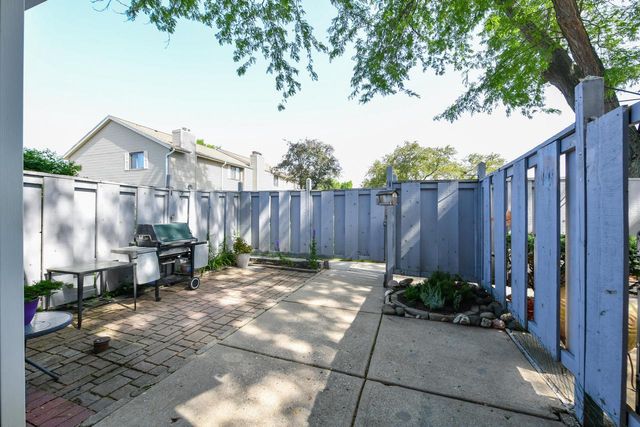 W180S8272 Pioneer DRIVE, Muskego, WI 53150