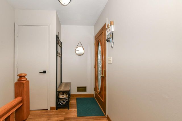 W180S8272 Pioneer DRIVE, Muskego, WI 53150