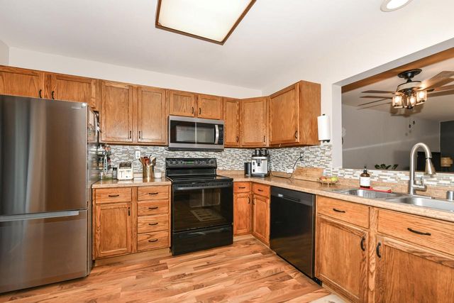 W180S8272 Pioneer DRIVE, Muskego, WI 53150