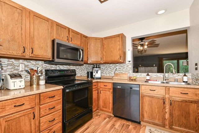 W180S8272 Pioneer DRIVE, Muskego, WI 53150