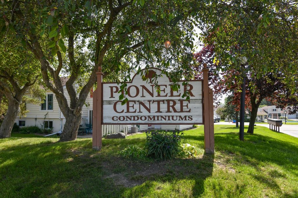 W180S8272 Pioneer DRIVE, Muskego, WI 53150