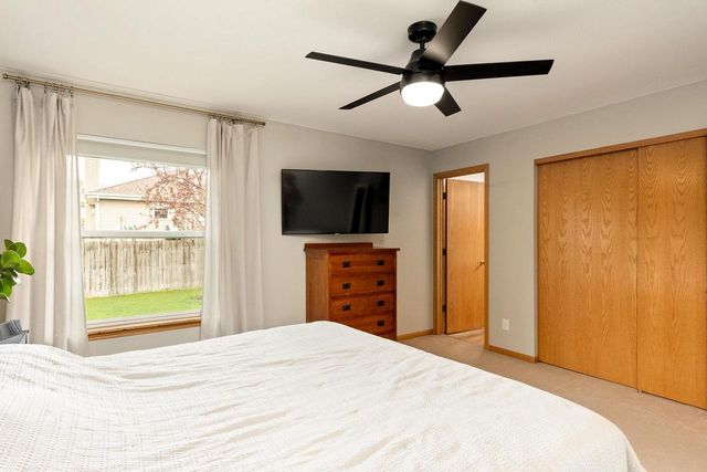 221 Pioneer DRIVE, Johnson Creek, WI 53038