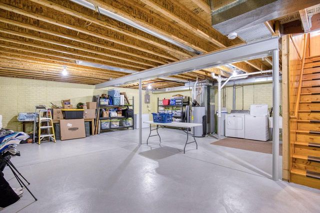 221 Pioneer DRIVE, Johnson Creek, WI 53038