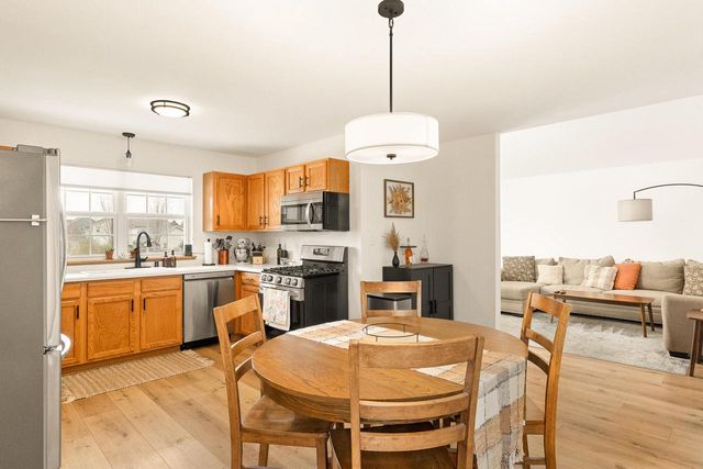 221 Pioneer DRIVE, Johnson Creek, WI 53038