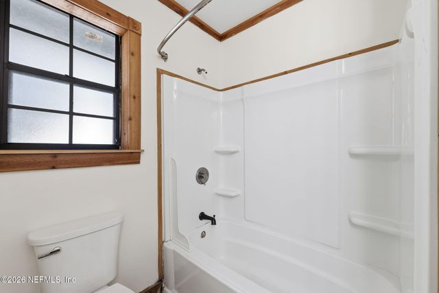 1863 LIVE OAK Drive, Jacksonville, FL 32246