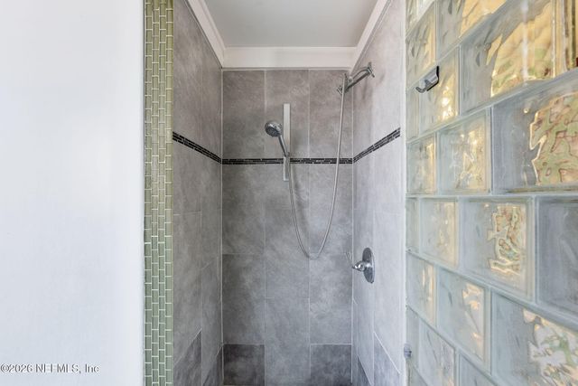 1863 LIVE OAK Drive, Jacksonville, FL 32246