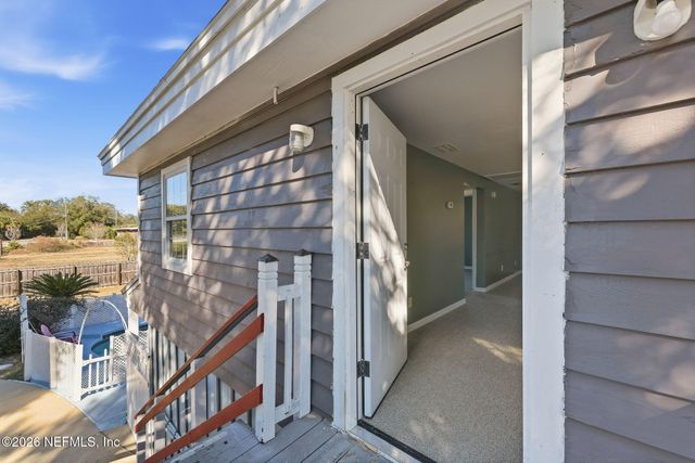 1863 LIVE OAK Drive, Jacksonville, FL 32246