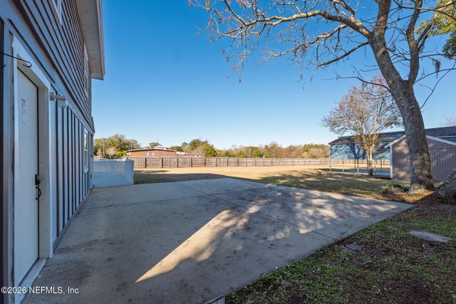 1863 LIVE OAK Drive, Jacksonville, FL 32246