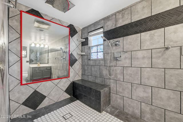 1863 LIVE OAK Drive, Jacksonville, FL 32246