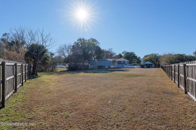 1863 LIVE OAK Drive, Jacksonville, FL 32246