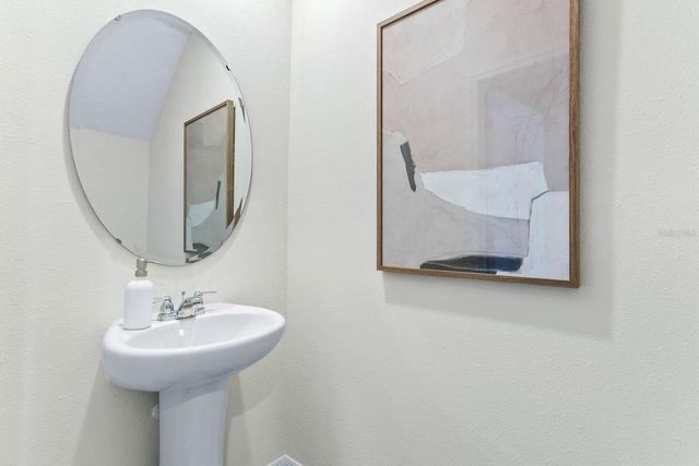 2947 CANARY AVENUE, Davenport, FL 33837