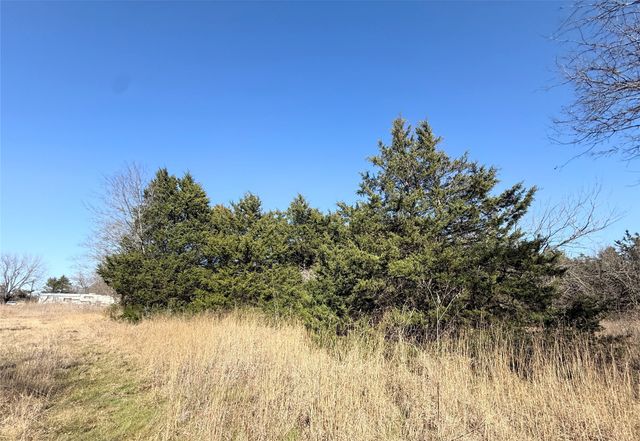 105 E Riley, Wortham, TX 76693