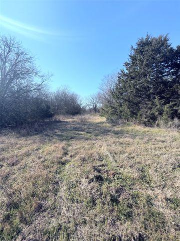 105 E Riley, Wortham, TX 76693