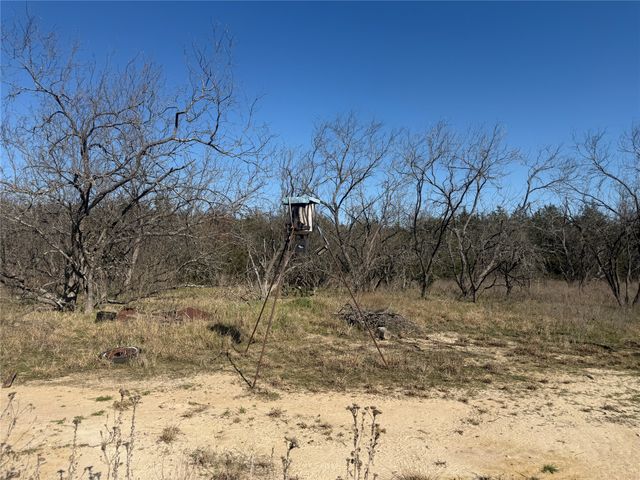 105 E Riley, Wortham, TX 76693