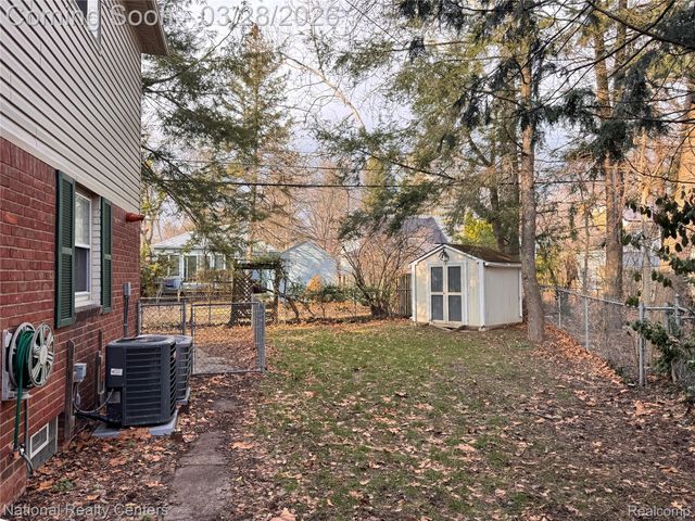 1905 Steere Place, Ann Arbor, MI 48104