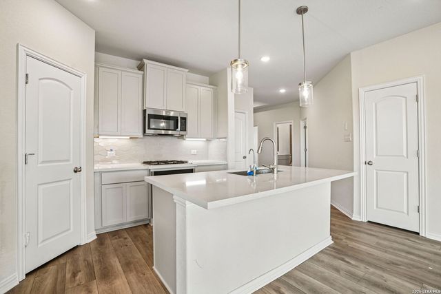 11234 Prairie Landing, Converse, TX 78109