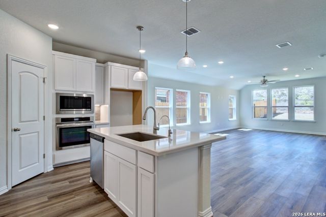 11234 Prairie Landing, Converse, TX 78109