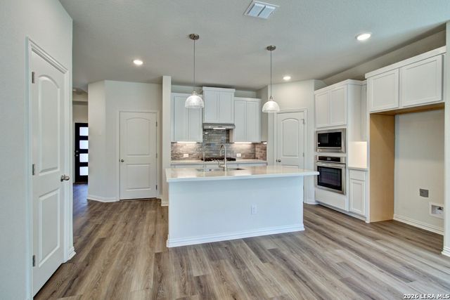 11234 Prairie Landing, Converse, TX 78109