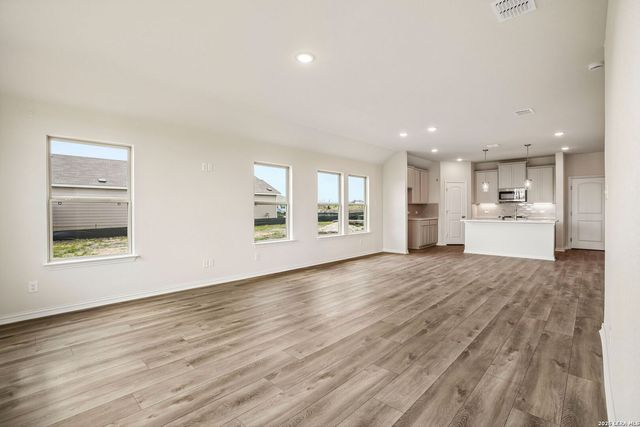 11234 Prairie Landing, Converse, TX 78109