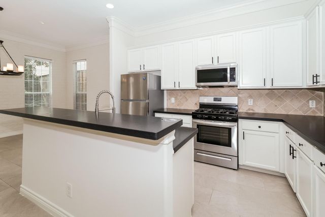 2605 Cheshire Oaks Drive, Houston, TX 77054