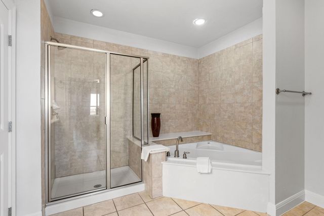 101 West Bank 33, Horseshoe Bay, TX 78657