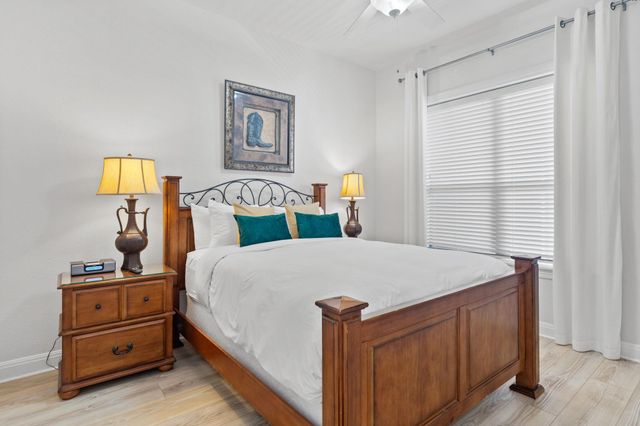 101 West Bank 33, Horseshoe Bay, TX 78657