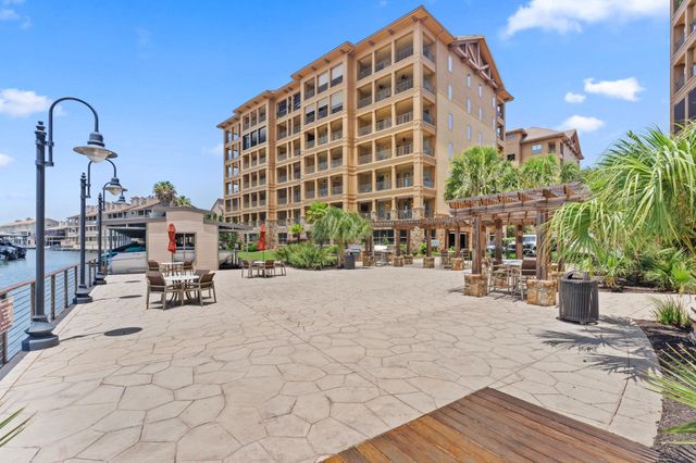 101 West Bank 33, Horseshoe Bay, TX 78657