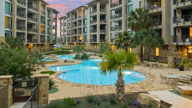 101 West Bank 33, Horseshoe Bay, TX 78657