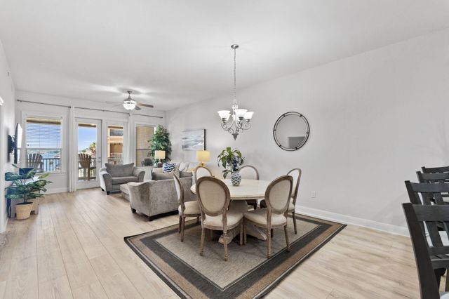 101 West Bank 33, Horseshoe Bay, TX 78657