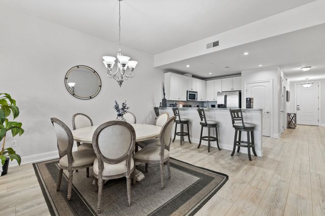 101 West Bank 33, Horseshoe Bay, TX 78657