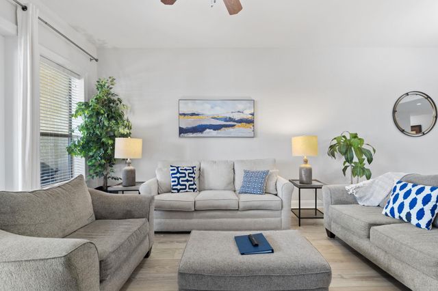 101 West Bank 33, Horseshoe Bay, TX 78657