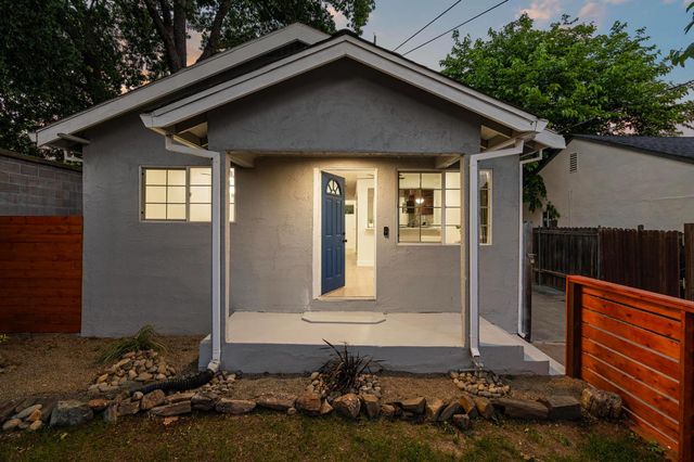 1933 1st Ave, Sacramento, CA 95818