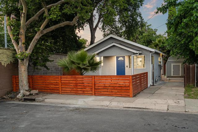 1933 1st Ave, Sacramento, CA 95818