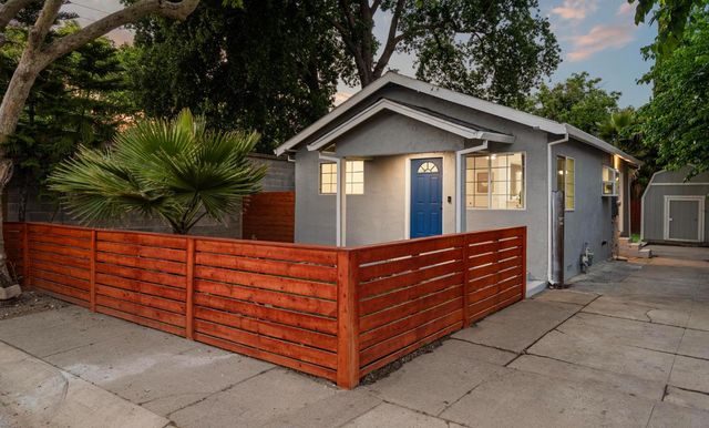 1933 1st Ave, Sacramento, CA 95818