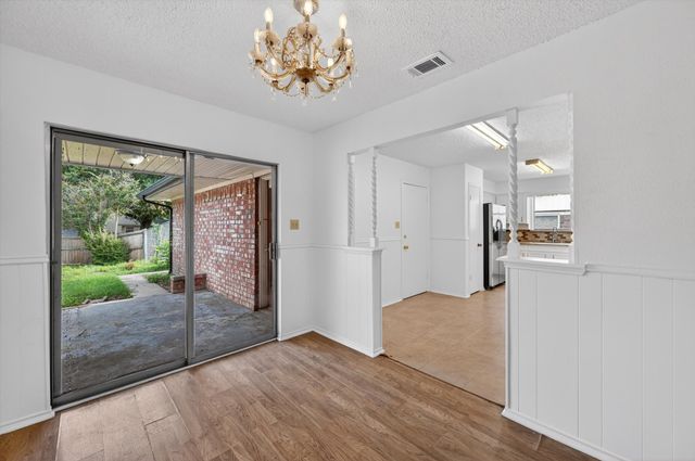 1607 Chisolm Trail, Lewisville, TX 75077