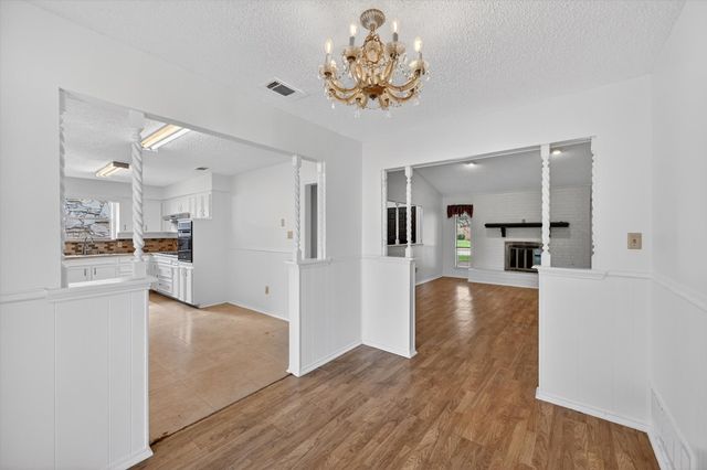 1607 Chisolm Trail, Lewisville, TX 75077