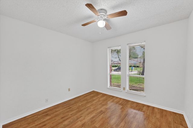 1607 Chisolm Trail, Lewisville, TX 75077
