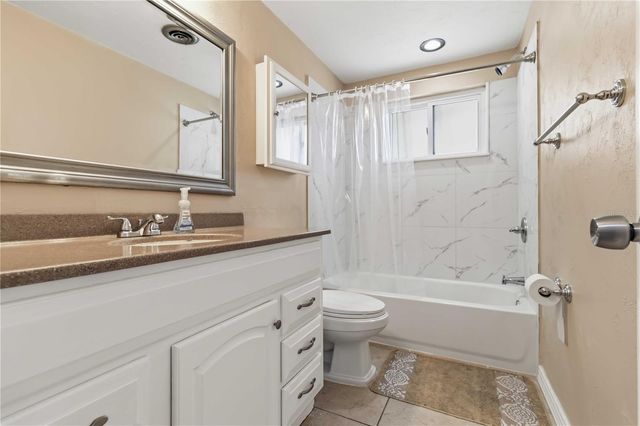 3170 EDEN MILLS DRIVE, Sarasota, FL 34237