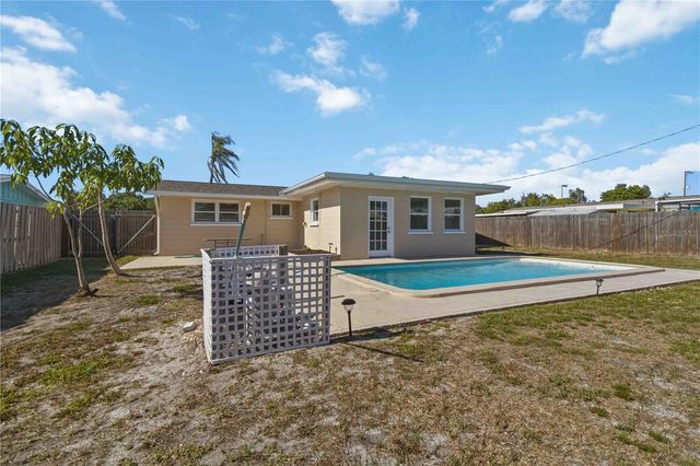 3170 EDEN MILLS DRIVE, Sarasota, FL 34237