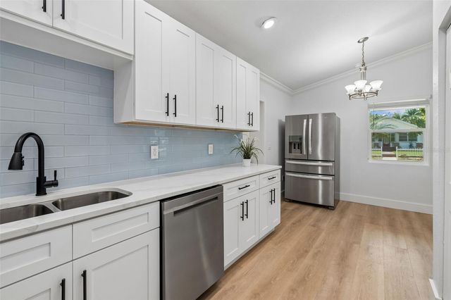 2216 12TH AVENUE W, Bradenton, FL 34205