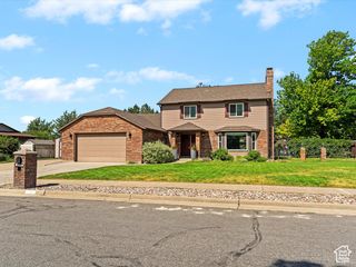 2203 N JONI DR, Layton, UT 84040