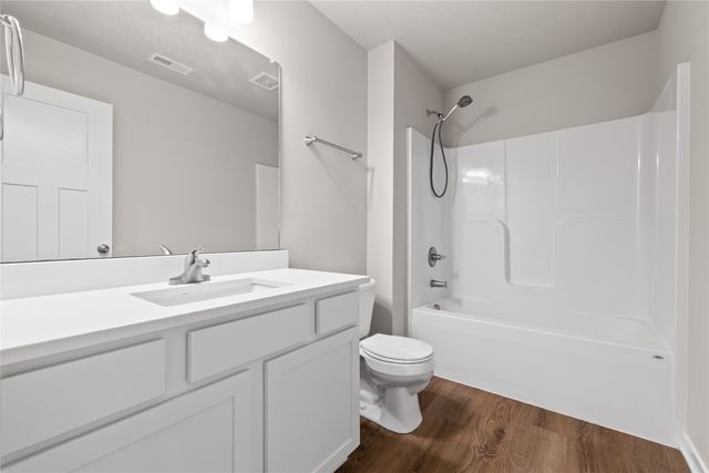 5718 NE Dawson Lane, Ankeny, IA 50021