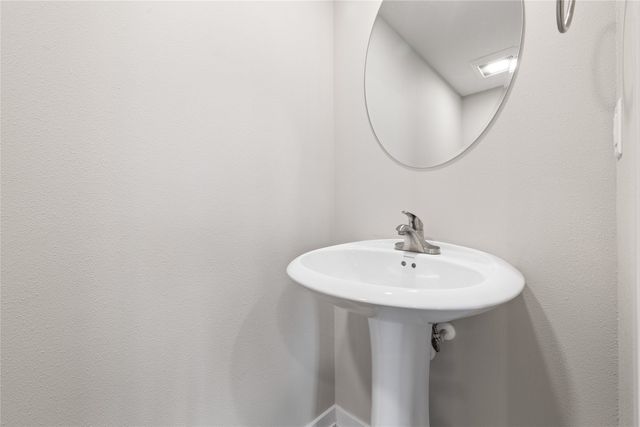 5718 NE Dawson Lane, Ankeny, IA 50021