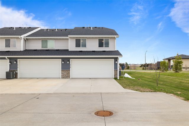 5718 NE Dawson Lane, Ankeny, IA 50021