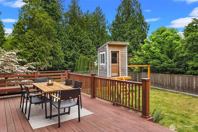 8703 191st Place SW, Edmonds, WA 98026