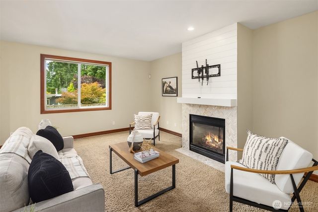 8703 191st Place SW, Edmonds, WA 98026