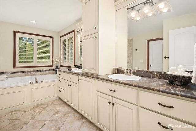 8703 191st Place SW, Edmonds, WA 98026