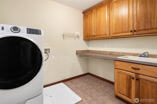 8703 191st Place SW, Edmonds, WA 98026