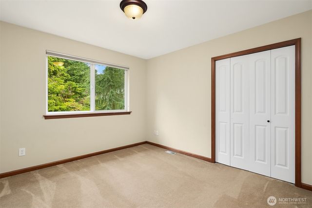 8703 191st Place SW, Edmonds, WA 98026