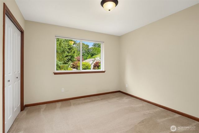 8703 191st Place SW, Edmonds, WA 98026